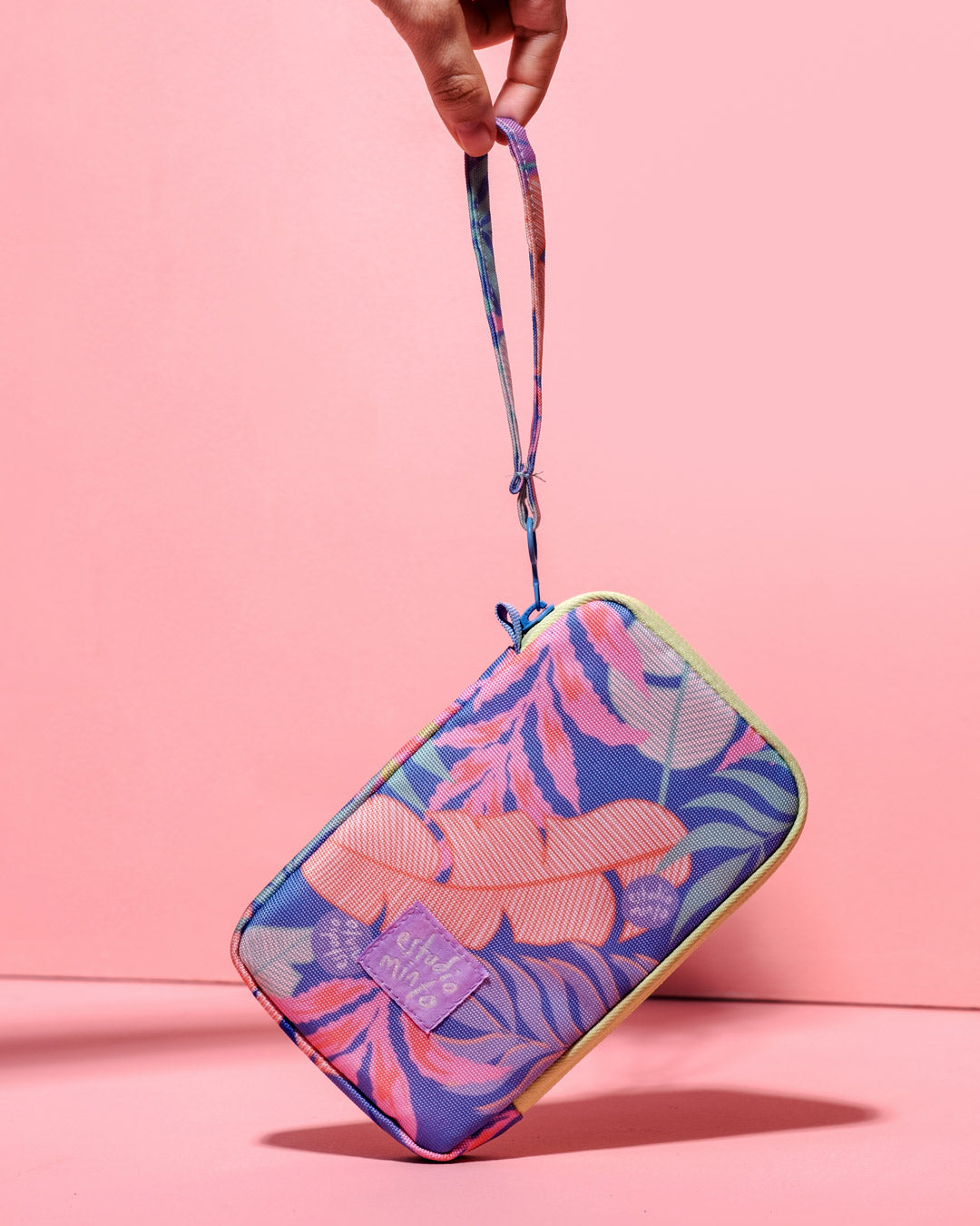 Cell Wallet Sweet Fauna